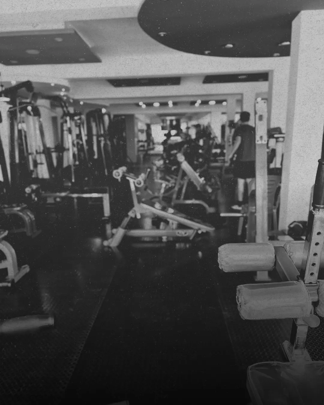 Musculación en el gimnasio del Coliseo